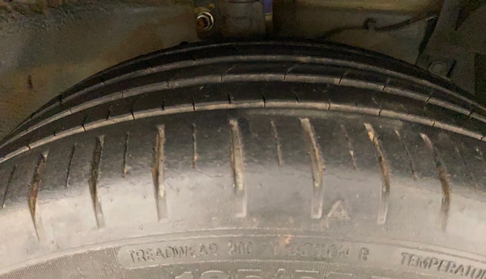 2019 Maruti Ciaz ALPHA 1.5 SHVS PETROL, Petrol, Manual, 57,623 km, Right Front Tyre Tread