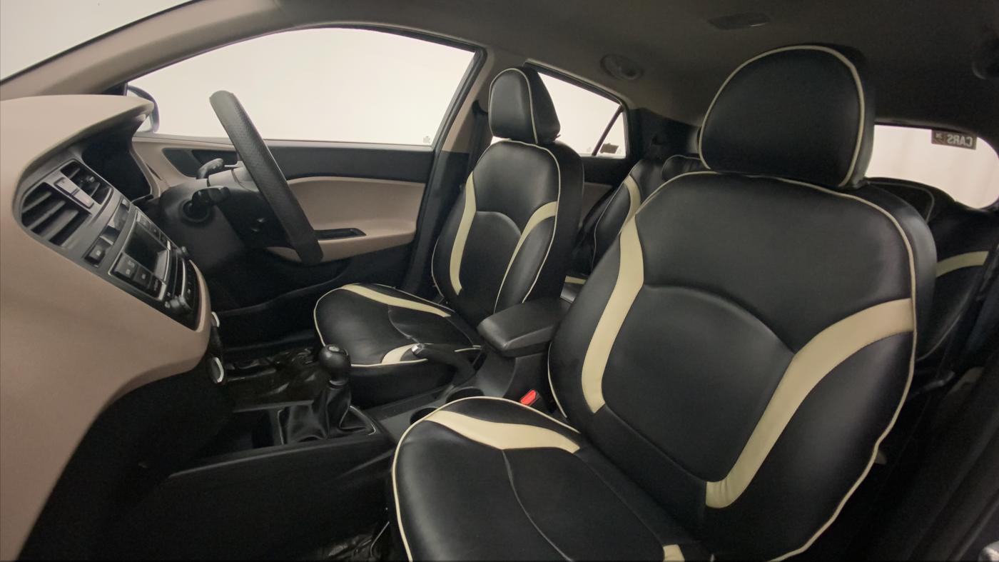 2016 Hyundai Elite i20 MAGNA 1.2, Petrol, Manual, 42,013 km, Right Side Front Door Cabin