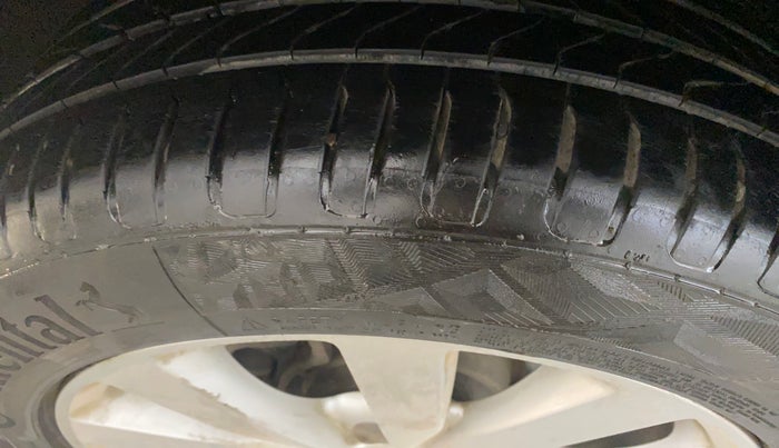 2022 MG ASTOR SMART 1.5 CVT, Petrol, Automatic, 37,645 km, Right Rear Tyre Tread