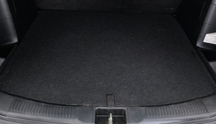 2020 Maruti S Cross ALPHA AT SMART HYBRID, Petrol, Automatic, 23,647 km, Boot Inside