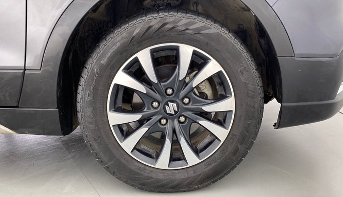 2020 Maruti S Cross ALPHA AT SMART HYBRID, Petrol, Automatic, 23,647 km, Right Front Wheel