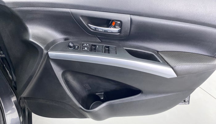 2020 Maruti S Cross ALPHA AT SMART HYBRID, Petrol, Automatic, 23,647 km, Driver Side Door Panels Control