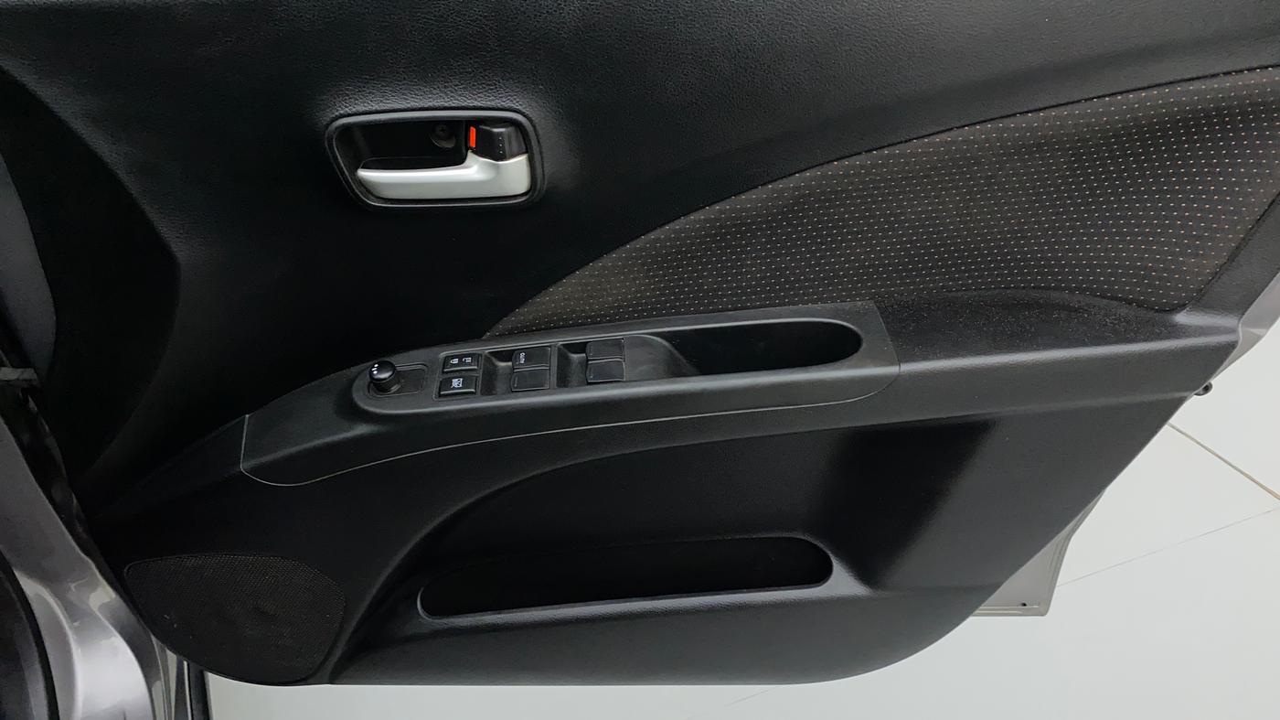 2018 Maruti Celerio X Zxi, Petrol, Manual, 32,581 km, Driver Side Door Panels Control