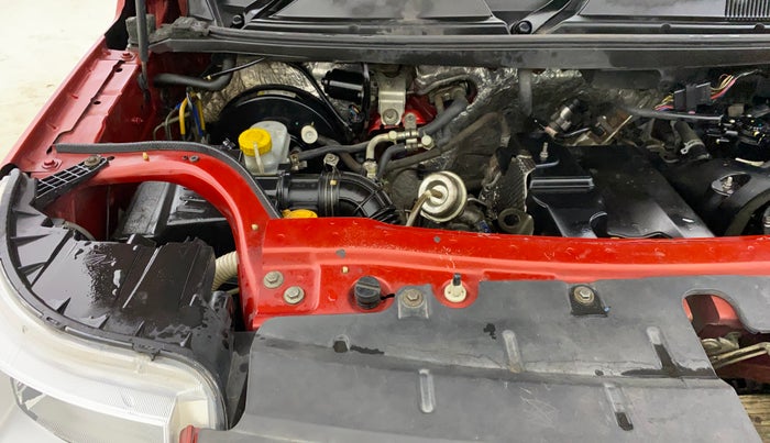 2016 Mahindra TUV300 T8, Diesel, Manual, 96,770 km, Engine View - Right