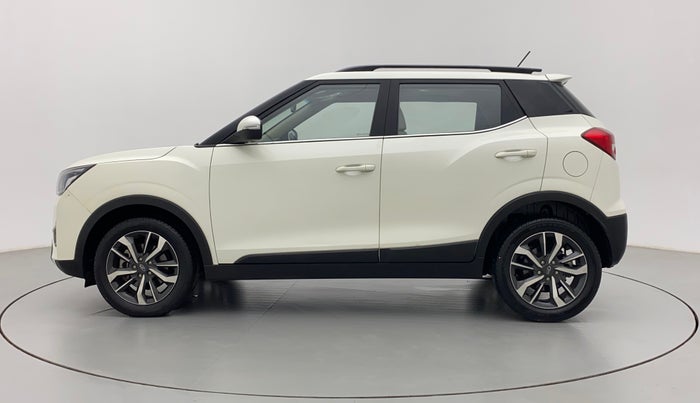 2022 Mahindra XUV300 W8 (O) 1.2 PETROL AMT, Petrol, Automatic, 24,712 km, Left Side