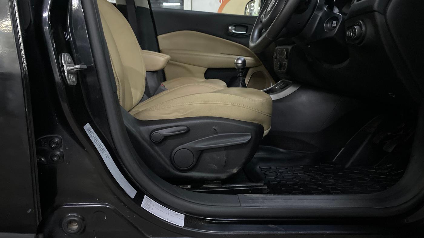 2020 Jeep Compass LONGITUDE (O) 2.0 DIESEL, Diesel, Manual, 54,282 km, Driver Side Adjustment Panel