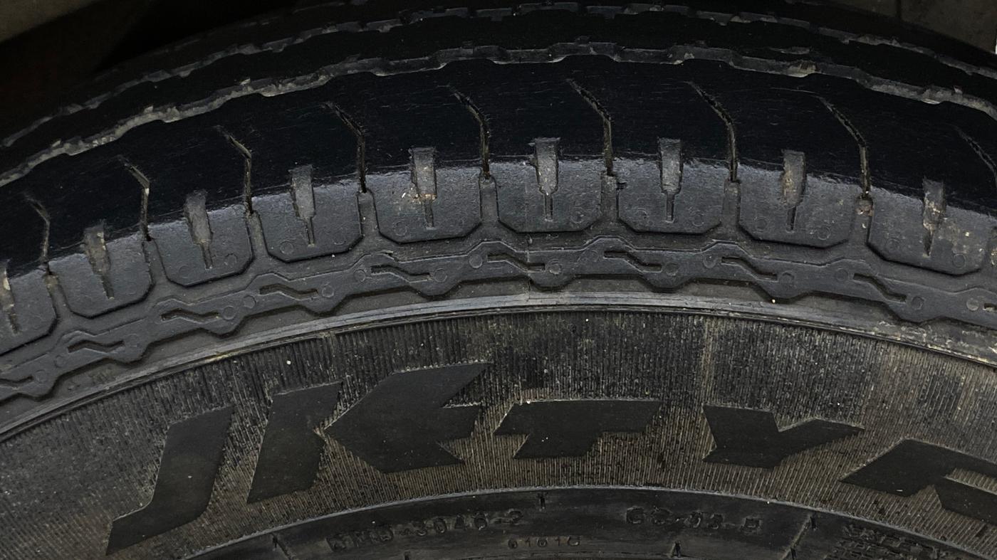 2019 Maruti Eeco 5 STR WITH A/C+HTR, Petrol, Manual, 59,124 km, Left Rear Tyre Tread