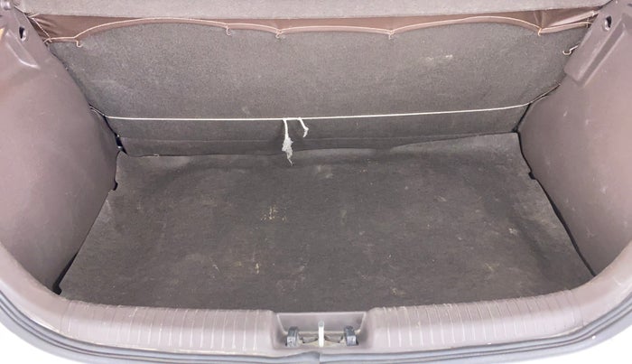 2010 Hyundai i20 MAGNA O 1.2, Petrol, Manual, 42,422 km, Boot Inside