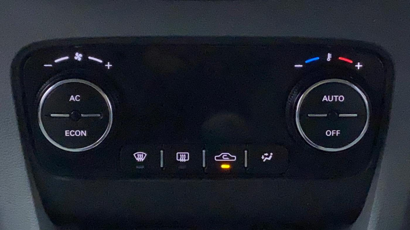 2019 Tata TIGOR XZA PLUS PETROL, Petrol, Automatic, 17,960 km, Automatic Climate Control