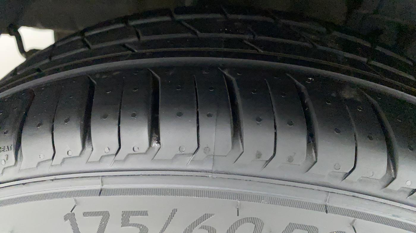 2019 Tata TIGOR XZA PLUS PETROL, Petrol, Automatic, 17,960 km, Right Rear Tyre Tread