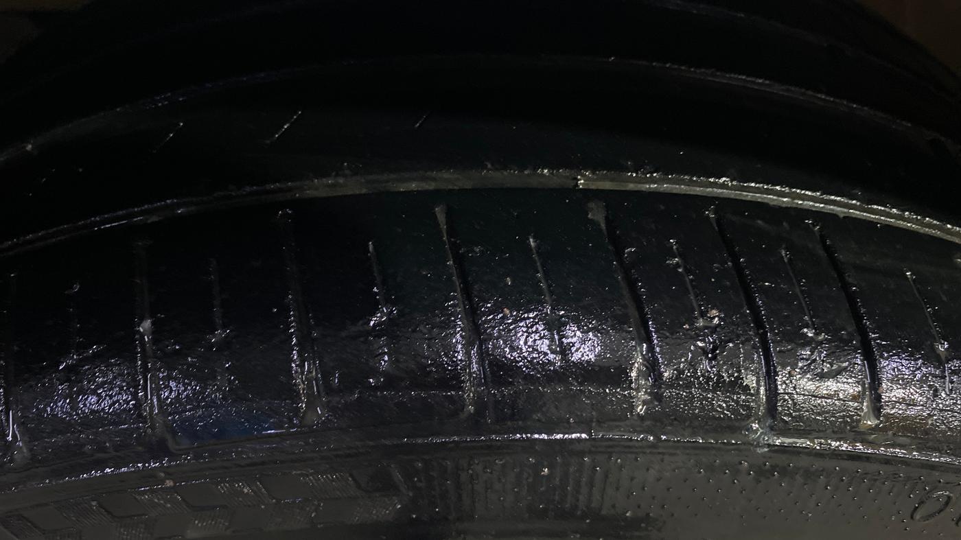 2024 Maruti Swift LXI, Petrol, Manual, 15,848 km, Left Front Tyre Tread