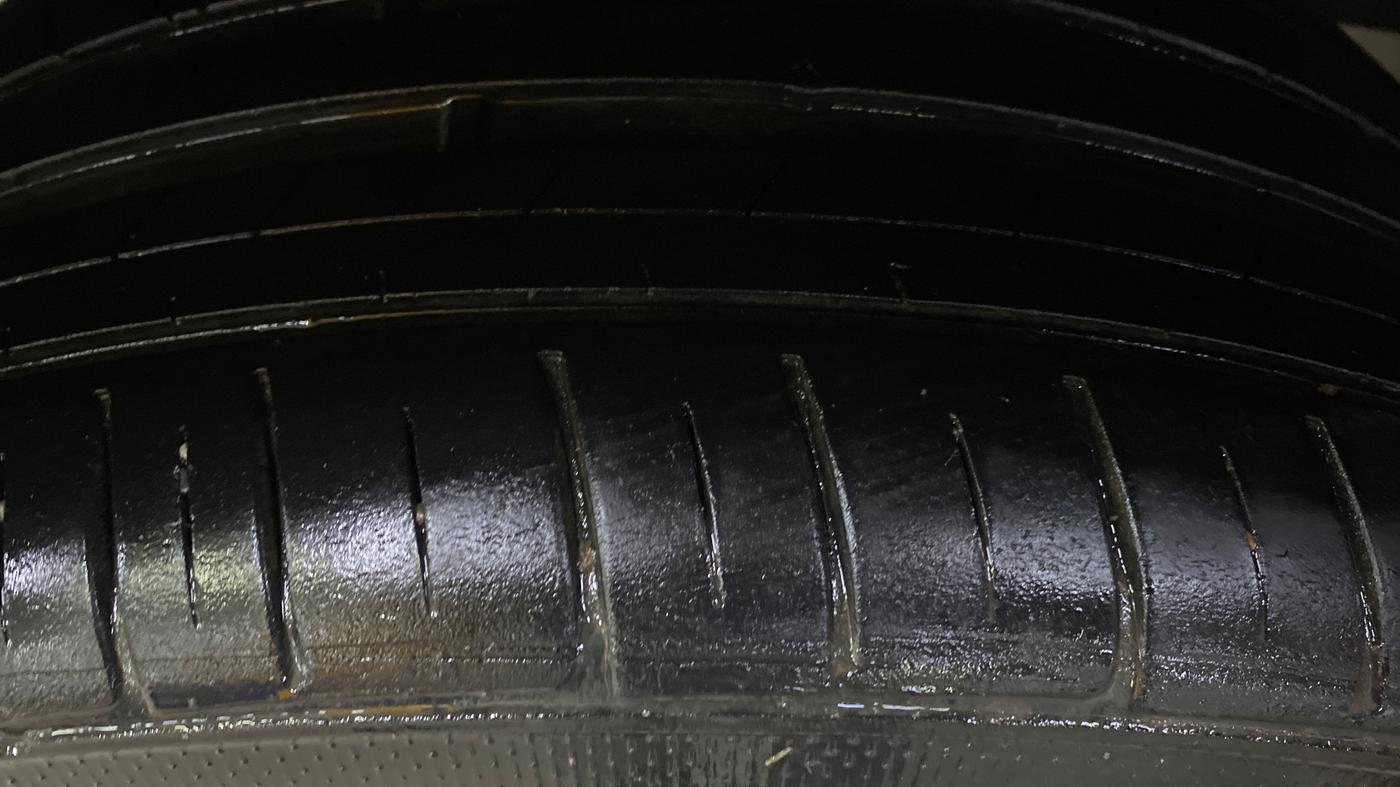 2024 Maruti Swift LXI, Petrol, Manual, 15,848 km, Right Rear Tyre Tread