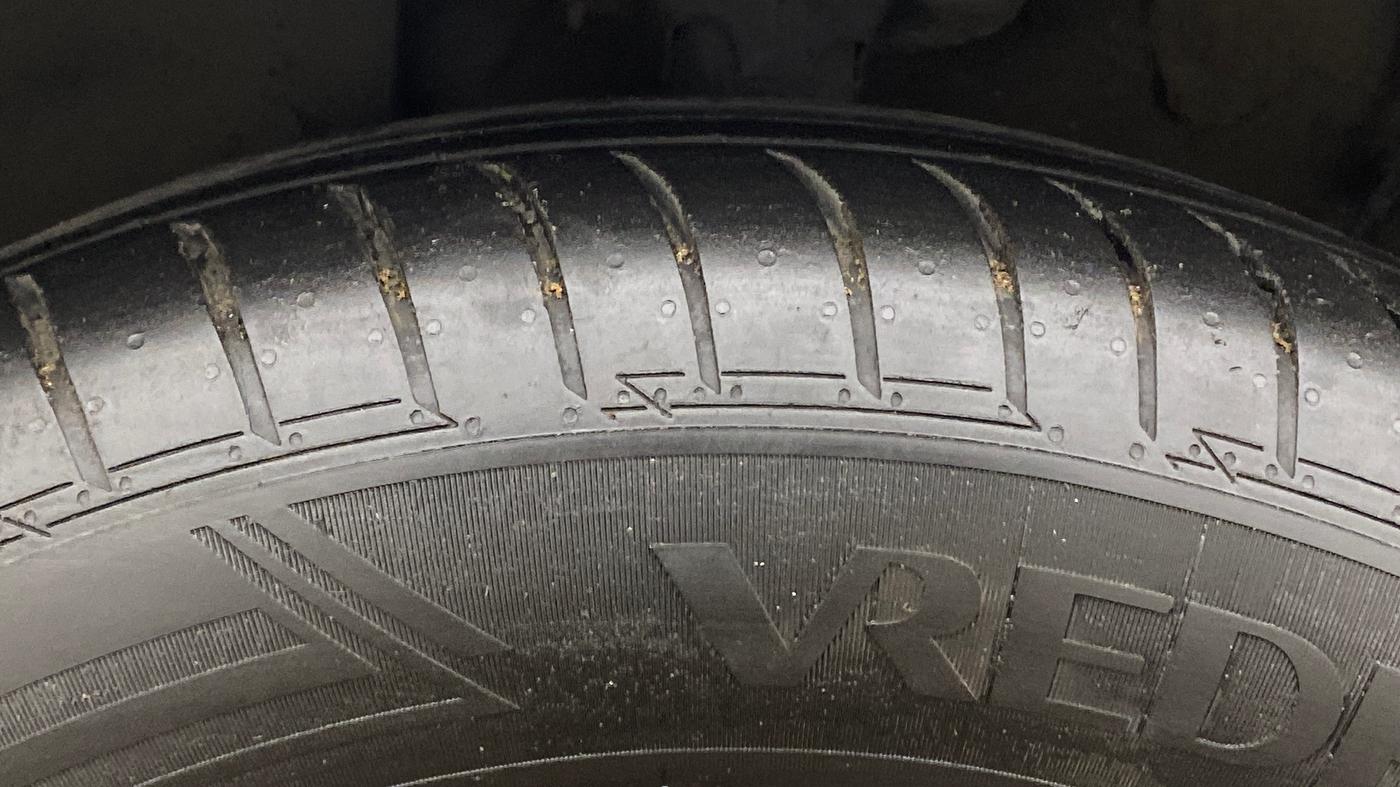 2021 KIA SONET GTX PLUS 1.5 AT, Diesel, Automatic, 97,981 km, Left Front Tyre Tread