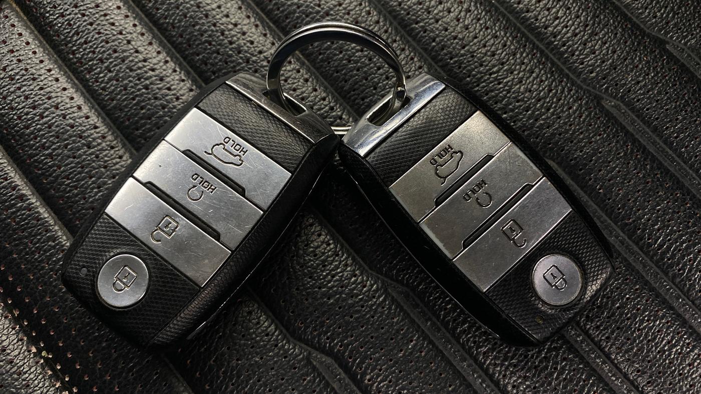2021 KIA SONET GTX PLUS 1.5 AT, Diesel, Automatic, 97,981 km, Key Close Up