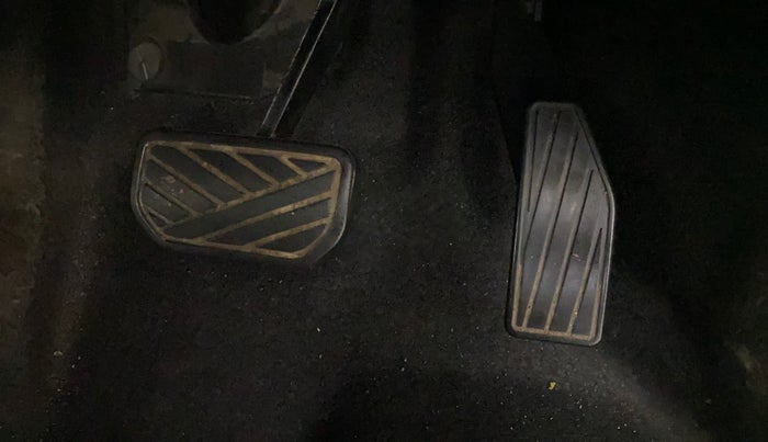 2017 Maruti IGNIS ZETA 1.2 AMT, Petrol, Automatic, 21,478 km, Pedals