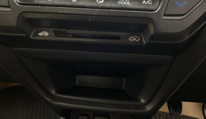 2017 Honda Brio S MT, Petrol, Manual, 22,180 km, Dashboard - Air Re-circulation knob is not working
