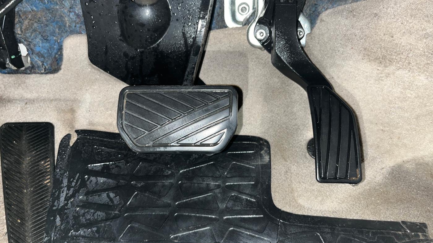 2013 Maruti Swift Dzire VXI AT, Petrol, Automatic, 79,753 km, Pedals