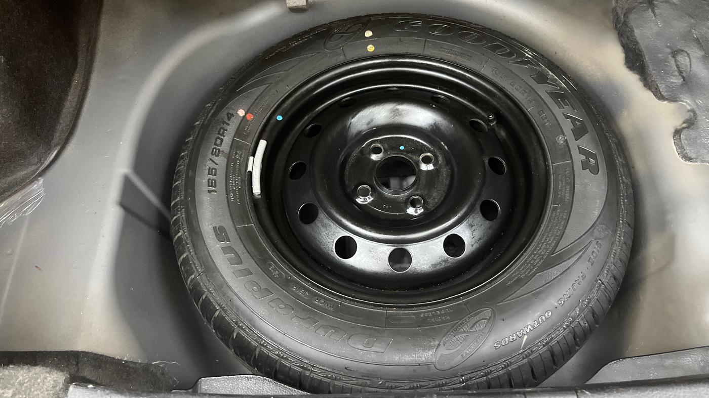 2013 Maruti Swift Dzire VXI AT, Petrol, Automatic, 79,753 km, Spare Tyre