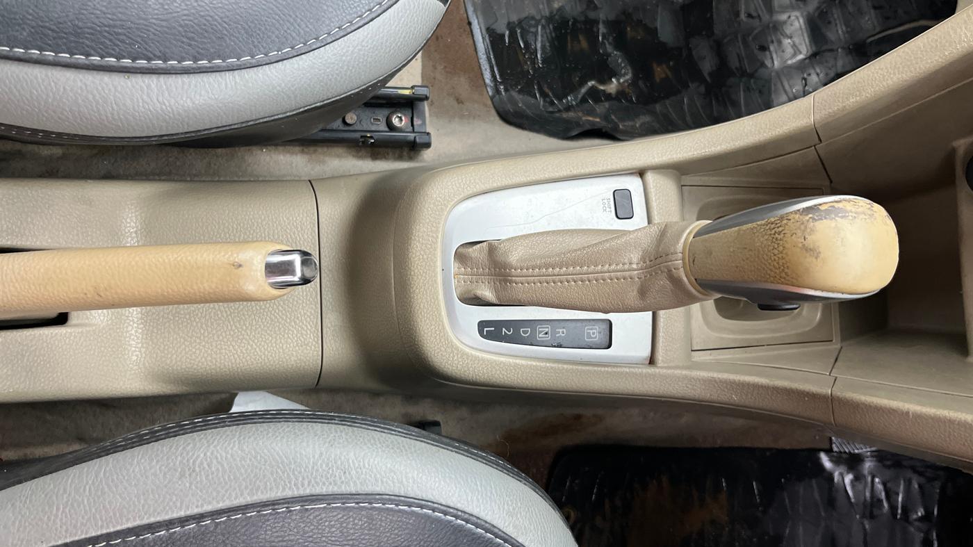 2013 Maruti Swift Dzire VXI AT, Petrol, Automatic, 79,753 km, Gear Lever