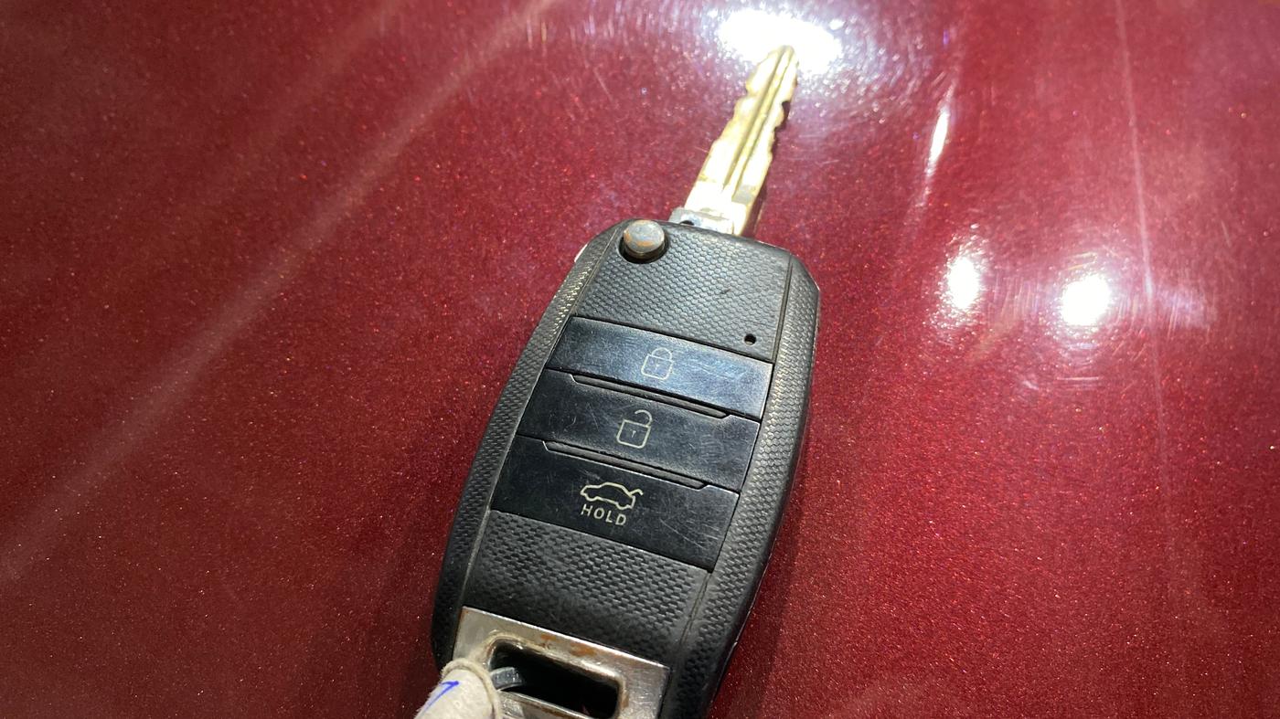 2015 Maruti Swift Dzire VXI, Petrol, Manual, 66,496 km, Key Close Up