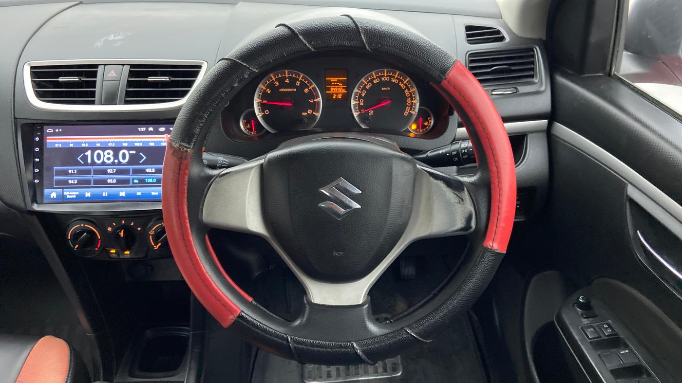2014 Maruti Swift VXI, Petrol, Manual, 94,540 km, Steering Wheel Close Up