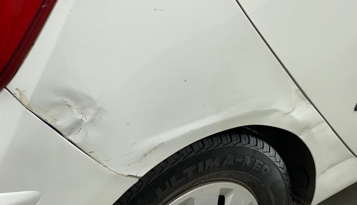 2011 Hyundai i10 MAGNA 1.2, CNG, Manual, 89,963 km, Right quarter panel - Minor scratches