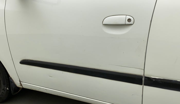 2011 Hyundai i10 MAGNA 1.2, CNG, Manual, 89,963 km, Front passenger door - Slightly dented