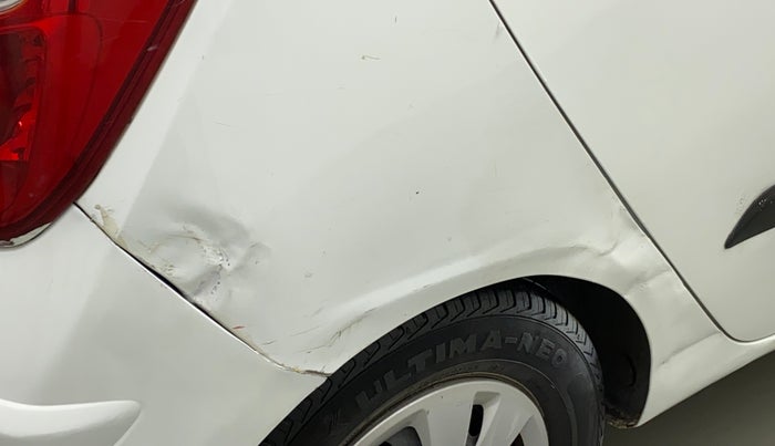 2011 Hyundai i10 MAGNA 1.2, CNG, Manual, 89,963 km, Right quarter panel - Slightly dented