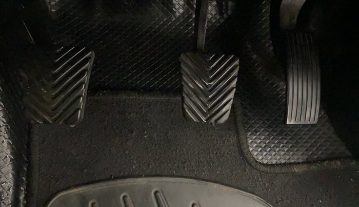 2021 Hyundai VENUE SX 1.0 TURBO, Petrol, Manual, 19,027 km, Pedals