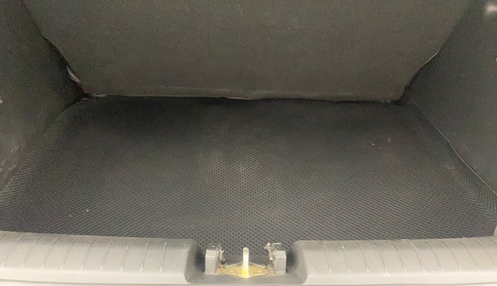 2021 Hyundai VENUE SX 1.0 TURBO, Petrol, Manual, 19,027 km, Boot Inside