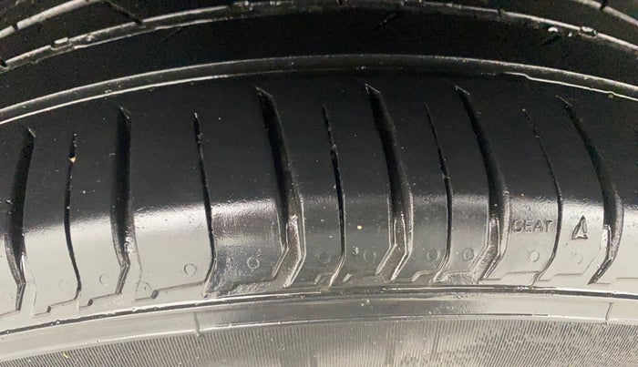 2021 Hyundai VENUE SX 1.0 TURBO, Petrol, Manual, 19,027 km, Right Rear Tyre Tread