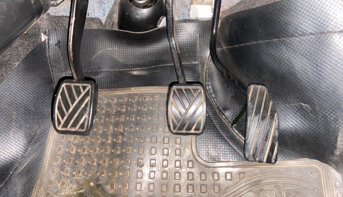 2016 Maruti Wagon R 1.0 VXI, Petrol, Manual, 55,951 km, Pedals