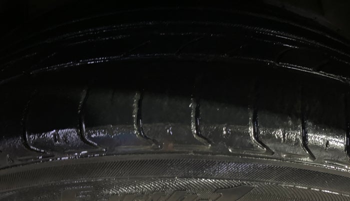 2020 Tata NEXON XM PLUS SUNROOF DIESEL, Diesel, Manual, 78,654 km, Left Front Tyre Tread