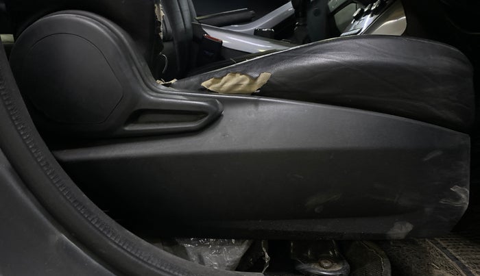 2020 Tata NEXON XM PLUS SUNROOF DIESEL, Diesel, Manual, 78,654 km, Driver Side Adjustment Panel