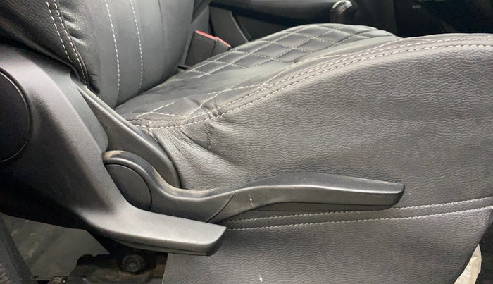 2022 Maruti Swift VXI, Petrol, Manual, 67,749 km, Driver Side Adjustment Panel