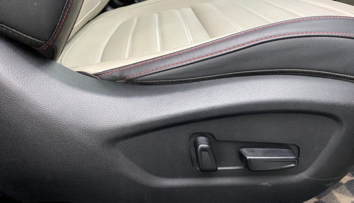 2019 KIA SELTOS 1.4 GTX+ TURBO GDI PETROL AT, Petrol, Automatic, 11,689 km, Driver Side Adjustment Panel