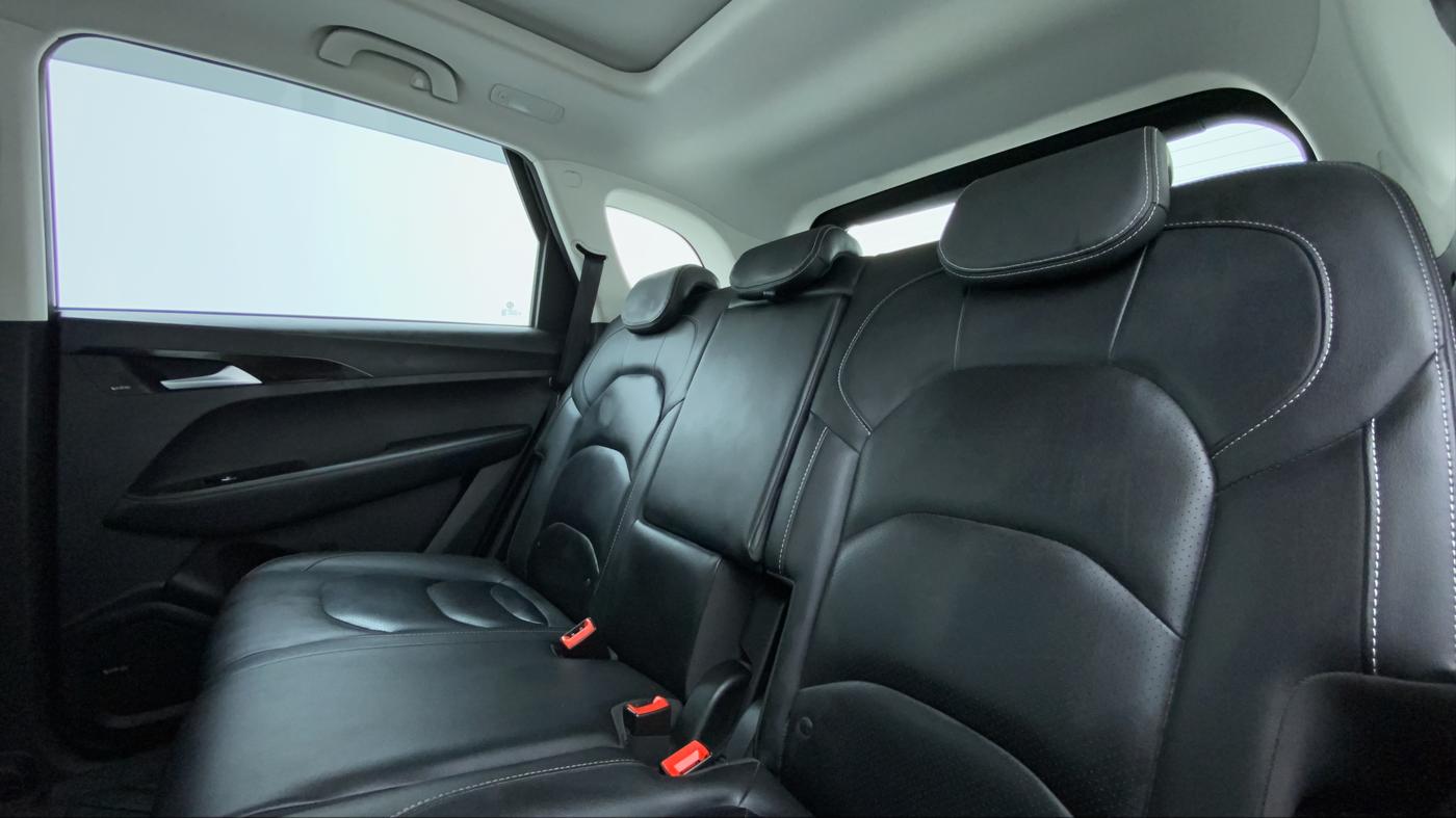 2020 MG HECTOR SHARP DCT PETROL, Petrol, Automatic, 32,616 km, Right Side Rear Door Cabin