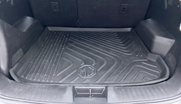 2020 MG HECTOR SHARP DCT PETROL, Petrol, Automatic, 32,616 km, Boot Inside