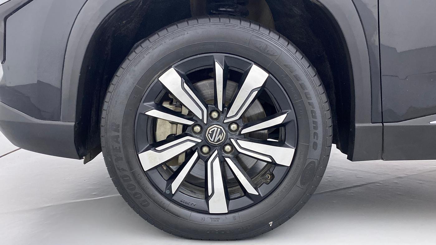 2020 MG HECTOR SHARP DCT PETROL, Petrol, Automatic, 32,616 km, Left Front Wheel