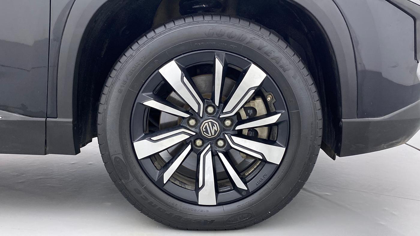 2020 MG HECTOR SHARP DCT PETROL, Petrol, Automatic, 32,616 km, Right Front Wheel