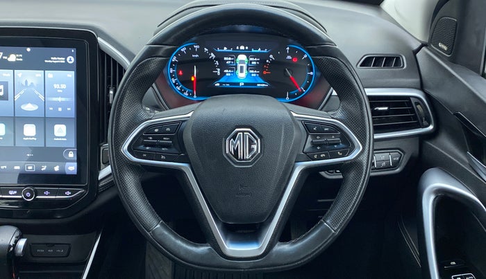 2020 MG HECTOR SHARP DCT PETROL, Petrol, Automatic, 32,616 km, Steering Wheel Close Up