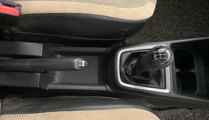 2020 Maruti Swift VXI, Petrol, Manual, 50,308 km, Gear Lever