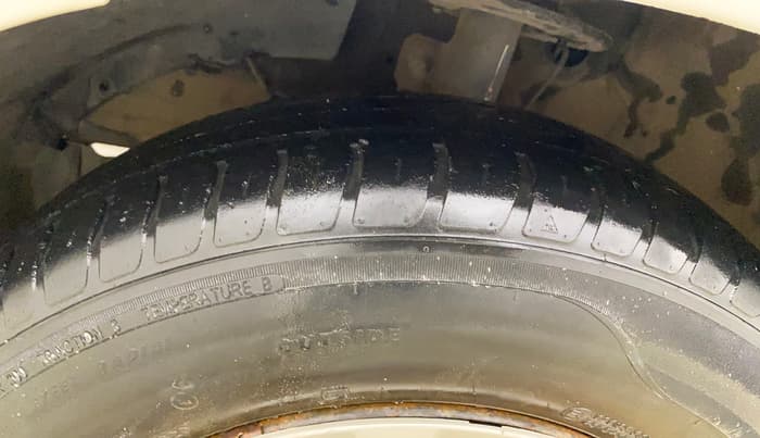 2020 Maruti Swift VXI, Petrol, Manual, 50,308 km, Left Front Tyre Tread