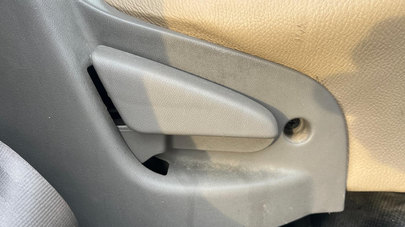 2015 Datsun Go Plus T, Petrol, Manual, 80,595 km, Driver Side Adjustment Panel