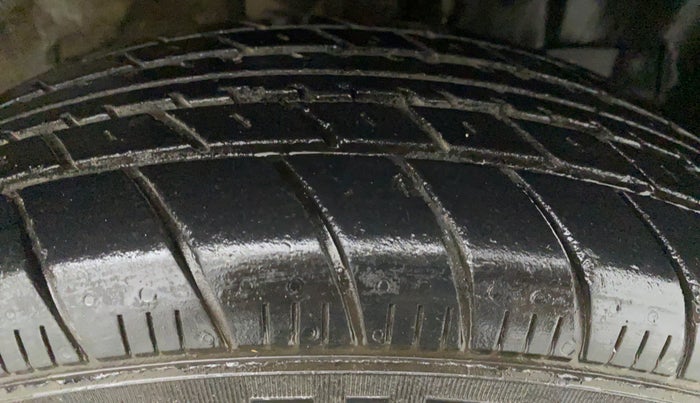 2019 Maruti New Wagon-R LXI CNG 1.0 L, CNG, Manual, 23,380 km, Right Front Tyre Tread