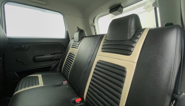 2019 Maruti New Wagon-R LXI CNG 1.0 L, CNG, Manual, 23,380 km, Right Side Rear Door Cabin
