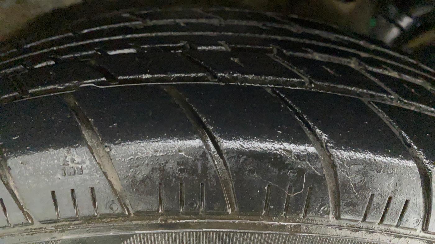 2019 Maruti New Wagon-R LXI CNG 1.0 L, CNG, Manual, 23,380 km, Right Rear Tyre Tread