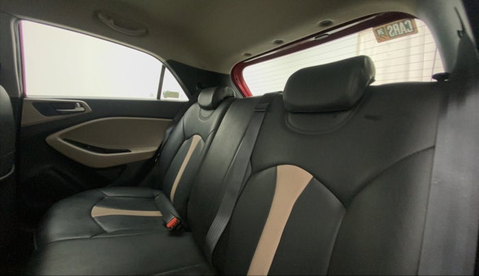 2015 Hyundai Elite i20 ASTA 1.2, Petrol, Manual, 39,003 km, Right Side Rear Door Cabin