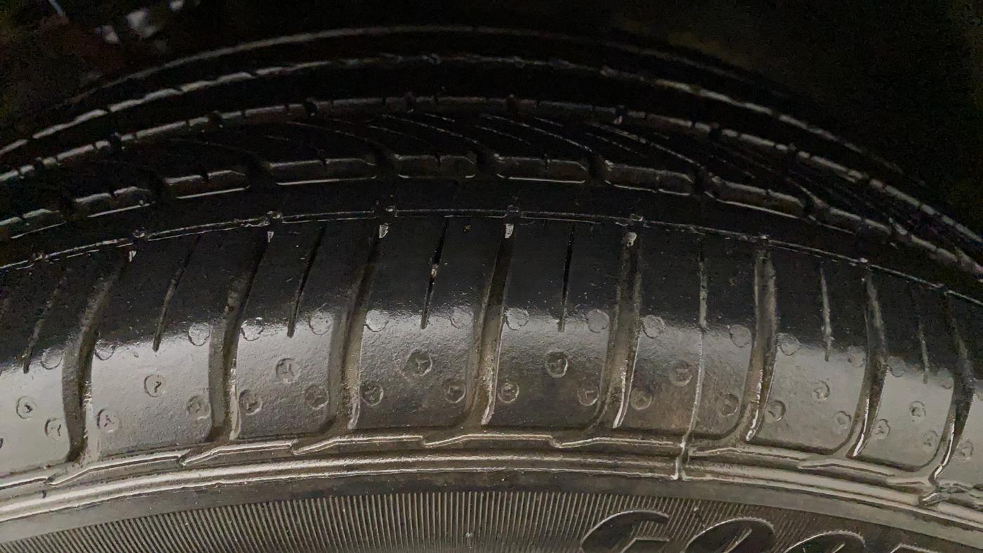2015 Hyundai Elite i20 ASTA 1.2, Petrol, Manual, 39,003 km, Left Rear Tyre Tread