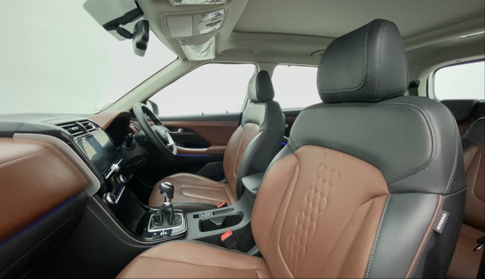 2021 Hyundai ALCAZAR 1.5 SIGNATURE MT 6STR, Diesel, Manual, 30,111 km, Right Side Front Door Cabin
